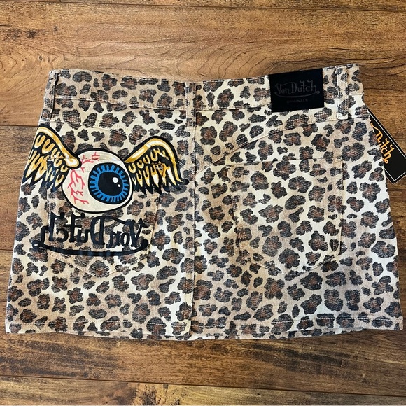 VON DUTCH Women’s Leopard Patch Mini Skirt Size 29 NWT - Picture 4 of 6